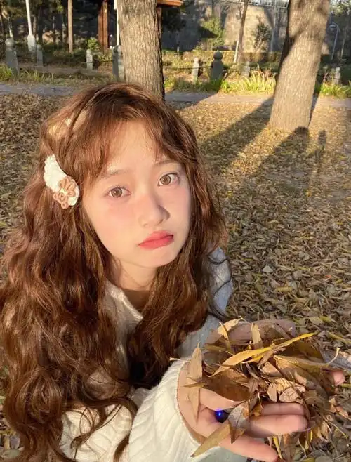 秋冬必染的韩剧女主色焦糖暖棕色太显白了