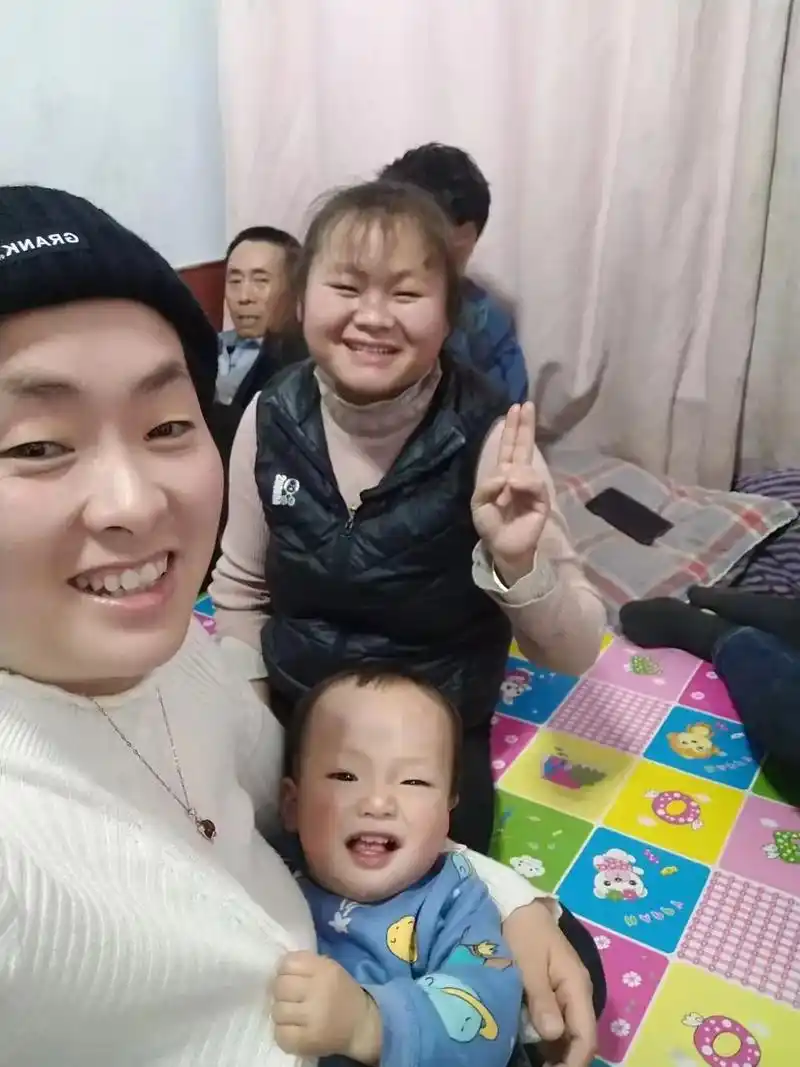 我爸爸根妹妹今天走了,来送他们来日照坐车回家了,好舍不得啊, - 抖音