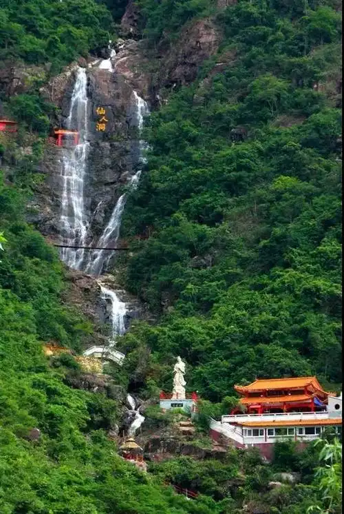 汕尾海丰莲花山温泉度假村小溪,古寺,温泉,白云飘起的地方海丰莲花山