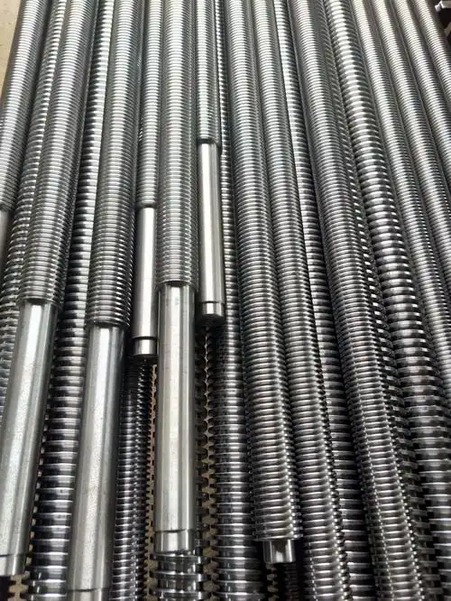 汶上瑞尔特专业生产梯形丝杠 45#钢梯形螺杆 tr70大型丝杠