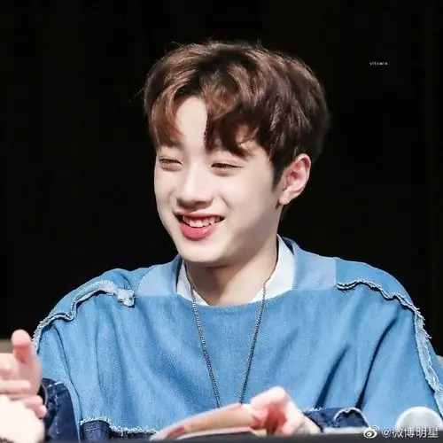 赖冠霖虎牙笑# 昨晚@赖冠霖_edward 在新剧. 来自时尚星icon - 微博