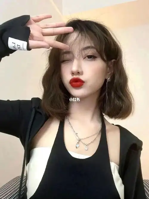 齐肩短发的烫发推荐