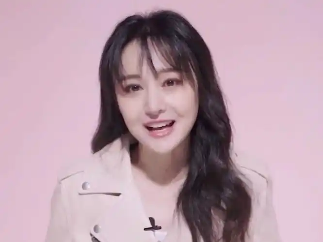 粉嫩的样子,好可爱的小爽!