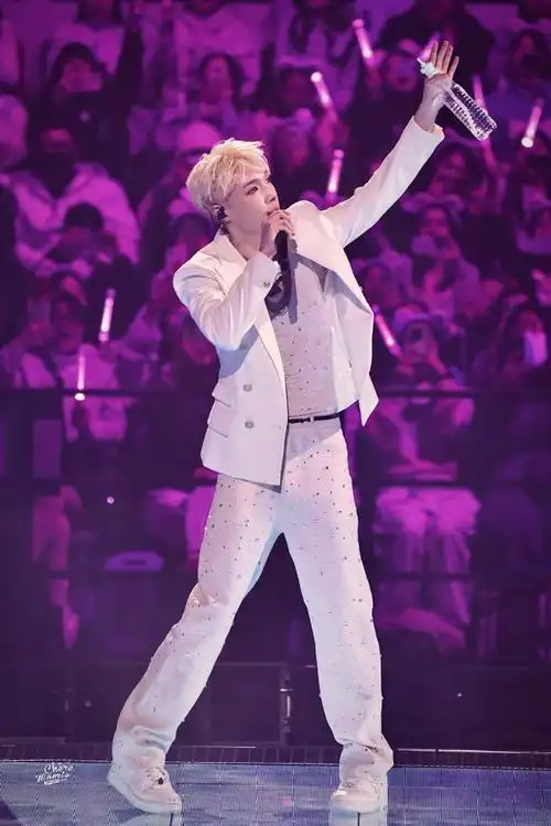 张艺兴成都演唱会##张艺兴演唱会每个座位都有伴手礼##张艺兴官方