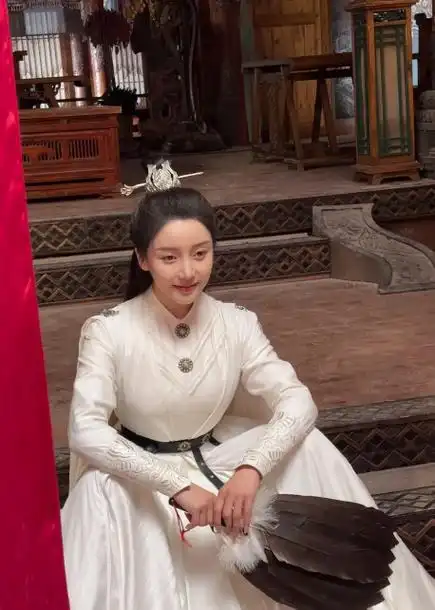 姜贞羽花絮live##姜贞羽民国造型