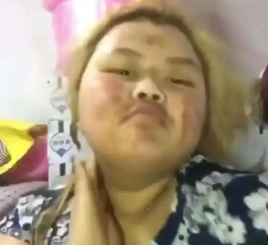 300斤邋遢胖妹化妆,脖子上的肉有三圈,妆后完全是可爱本尊