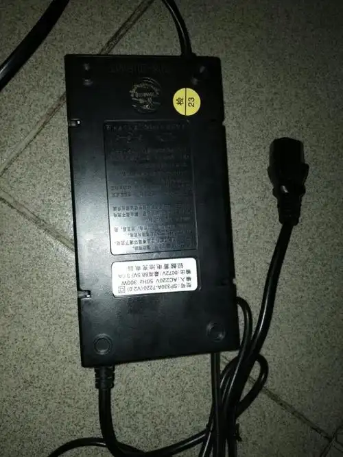 48v电动车充电器通用吗 72v电动车充电器保险是多大的