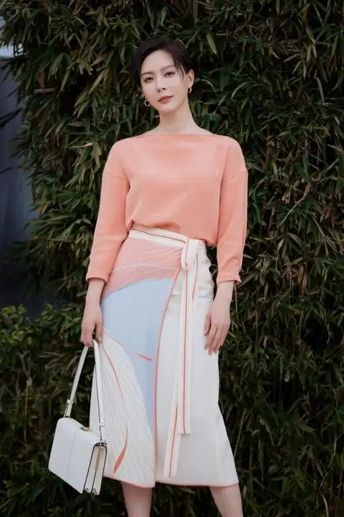 就在深圳演员陈数亮相giada中国首家概念空间店