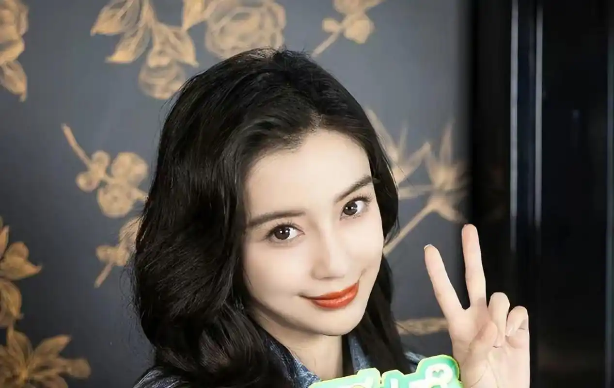 她在跑男的十年里,不仅赢得了游戏,还征服了我们 angelababy在跑男的