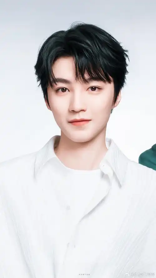 王俊凯法国希思黎首位全球品牌代言人##王俊凯2025凯福迎幸##王俊凯