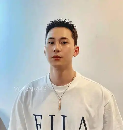 男生不烫不染又帅气的6款发型清爽干练又有男人味超有范儿