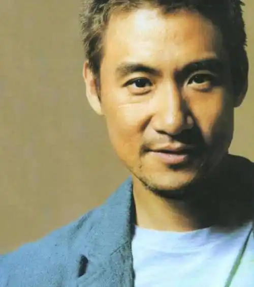 四大天王中与其不同的只有他,张学友是如何成为歌神的?