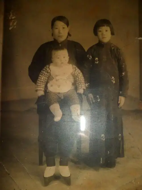 小脚女人照片,尺寸:19x27cm 拍品编号:11049985