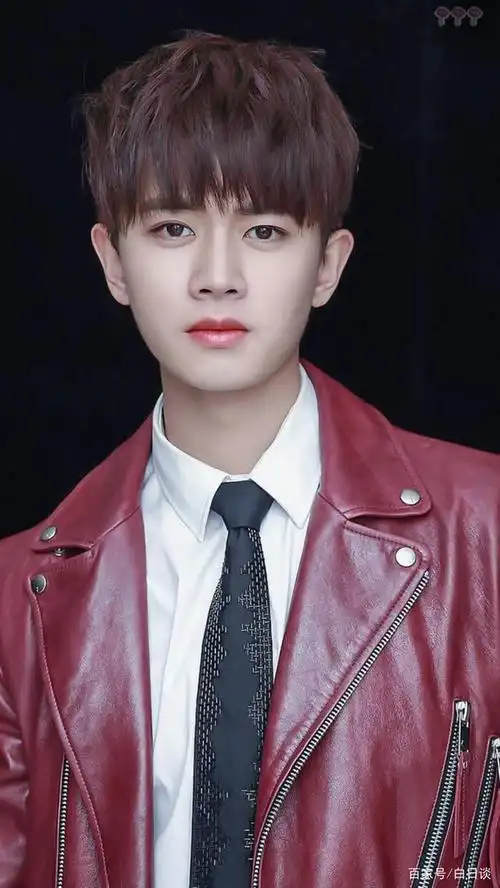 神仙颜值!任嘉伦的现代装居然这么好看!