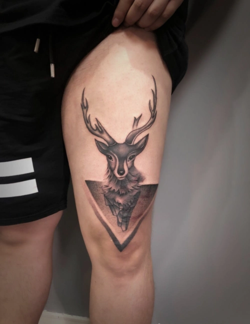 2020鹿纹身图案大全男鹿头纹身的寓意24