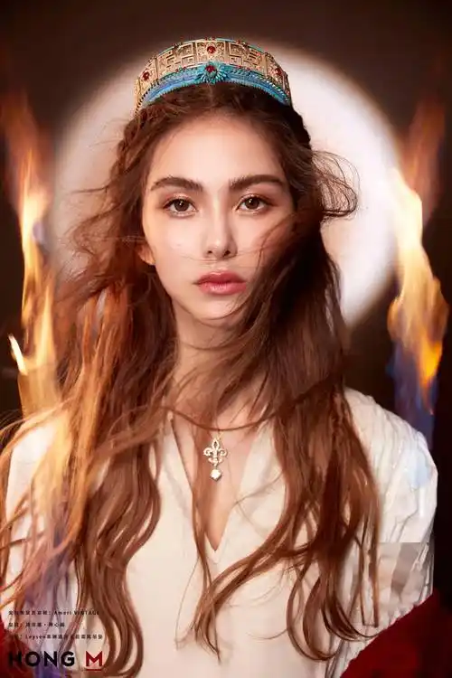 昆凌的性感写真,女神的完美身材让人难以忘怀!