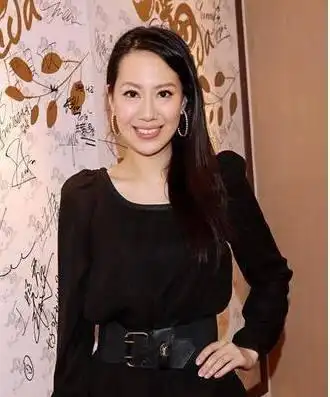 怀孕数月不幸流产的10大女星杨乐乐竟是因为不小心吃到鱼骨头