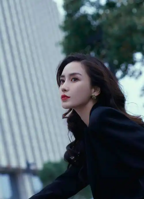 angelababy杨颖现在怎么样了?