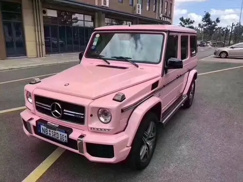 粉色奔驰大g给的宠爱和安全感,像极了爱情!