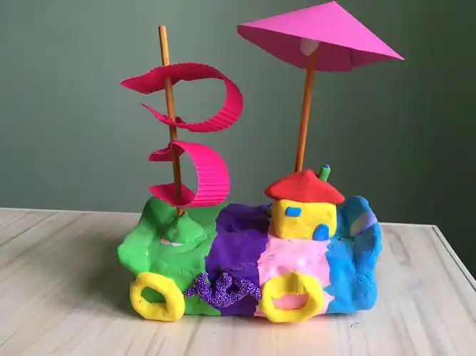 七,八岁小朋友《象脚鼓》《啤酒泡沫的幻想》《手工船》