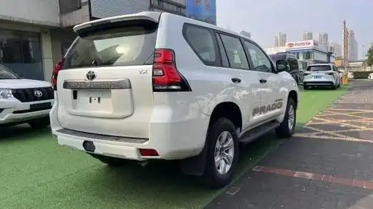 23款丰田霸道2700国六价格港口仅售价40余万起