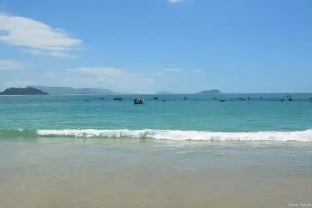 三亚之旅:阳光沙滩与惬意时光