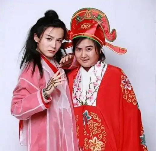 原创百变大咖秀将袭节目看点男扮女被取消网友直呼太双标