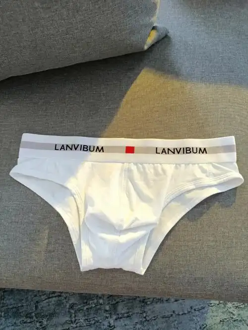 这样的男生三角裤不会再失望了吧