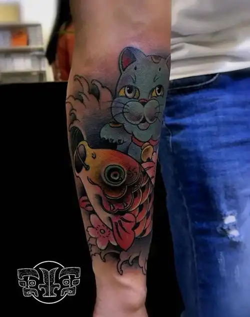 招财猫纹身图片_手臂新传统纹身图案