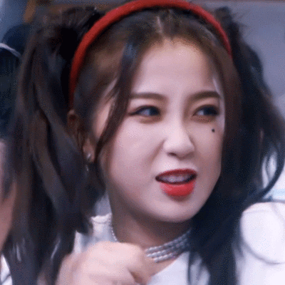 虞书欣动图禁二改/禁二传/抱图dd cr.左涂