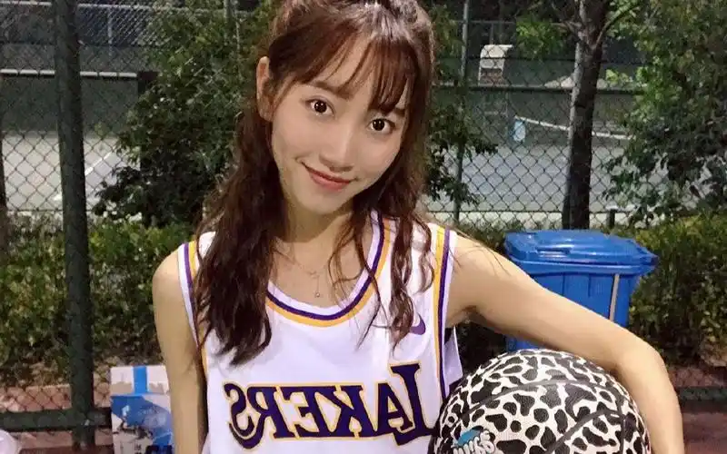 路人王女神赛:newsky女街球手肖颖,深圳风车女队最美球员茶丽