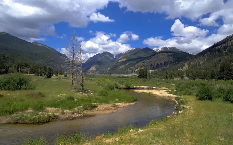 壁纸图片大全 风景 > 高清美丽如画的风景桌面壁纸好看的手机壁纸