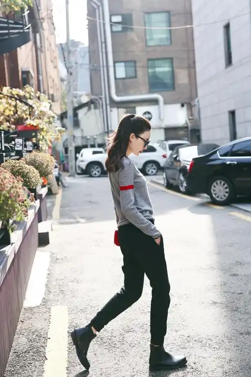 (1)韩国模特时装走秀街拍美图美女