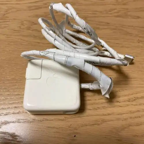 macbook air 45w magsafe2 纯正 电源アダプター