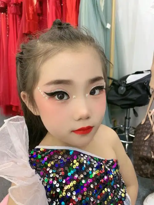 儿童舞台妆
