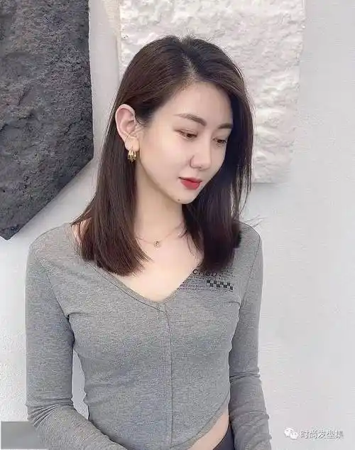 "不长不短不烫的发",好好看呀!_发型_中国_人类