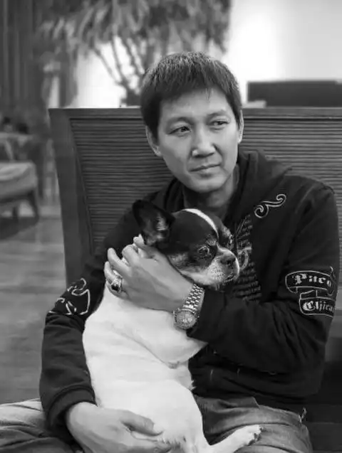 但其实李诗颖不是baby的艺人,而是她的同门师妹,她们都是同个经纪人在