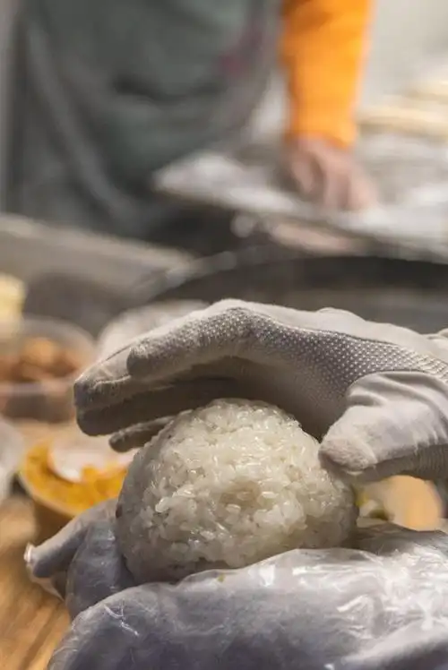 它才能叫老上海粢饭团