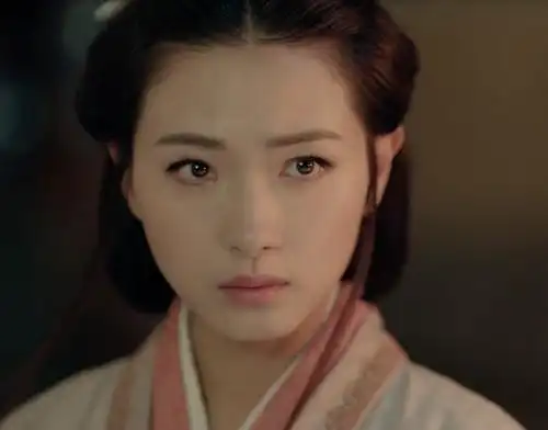 万茜在三国机密的民间装束好美,喜欢她哪种装束?