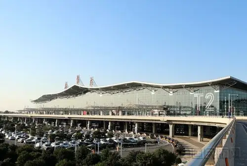 打火机伪装"包子馅" 石家庄机场安检员巧识别-中国民航网