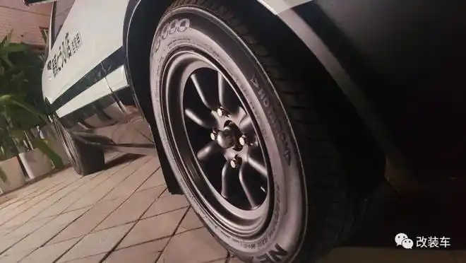 想要改出jdm风格改哥为你盘点头文字d中的那些jdm轮毂