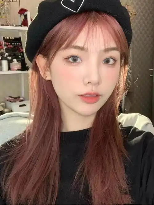 不用漂的发色合集,显白又好看,适合秋冬季节