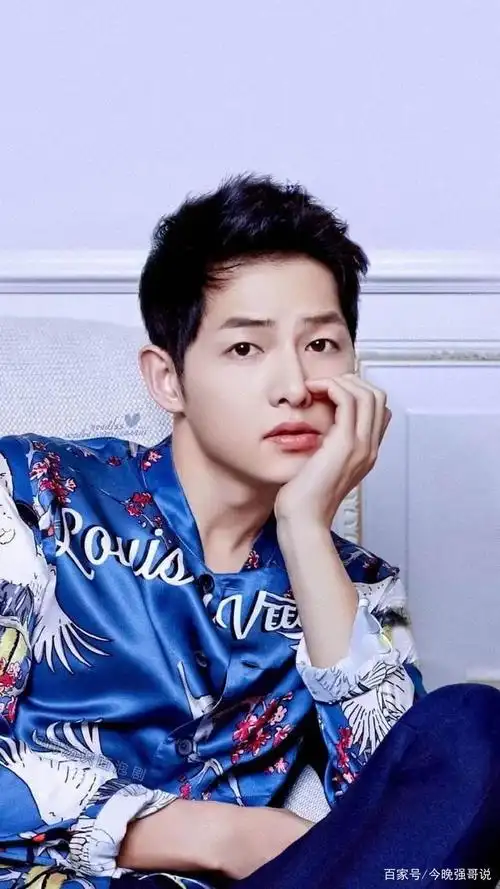 韩国男星宋仲基照片合集