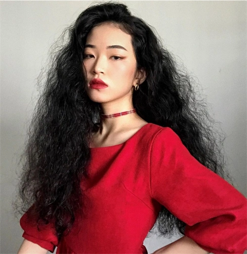 女生长发烟花烫 复古年代感烫发_女生烫发 - 美发站