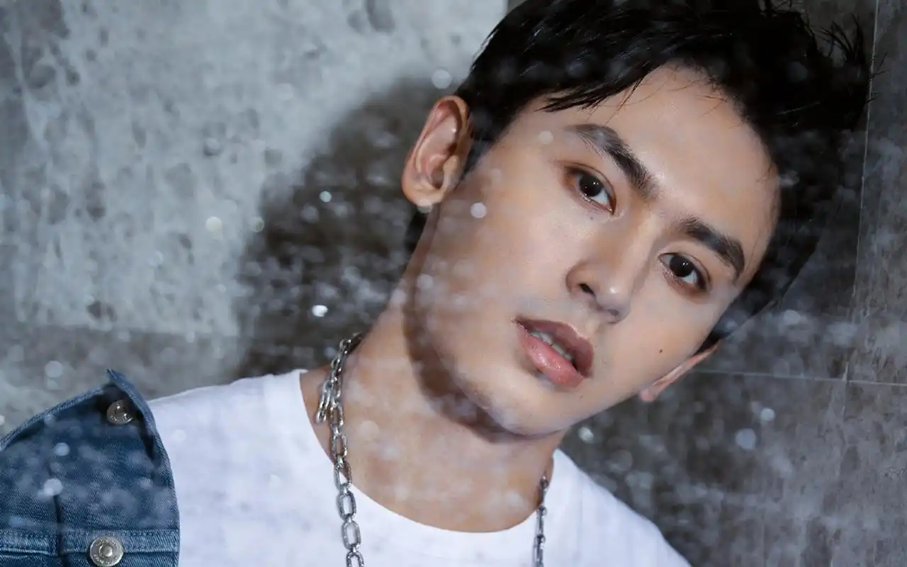 张哲瀚帅气写真图片桌面壁纸高清大图预览1920x1200_大陆明星下载_美