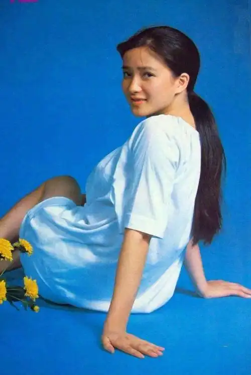 女神何晴的哪个部位最美?