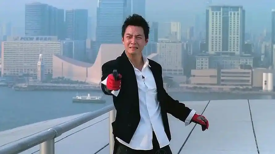 新警察故事:天台名场面!阿祖对老爸绝望举起空枪,却直接被打死