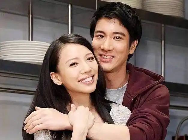 李靓蕾|by2|周杰伦_网易订阅