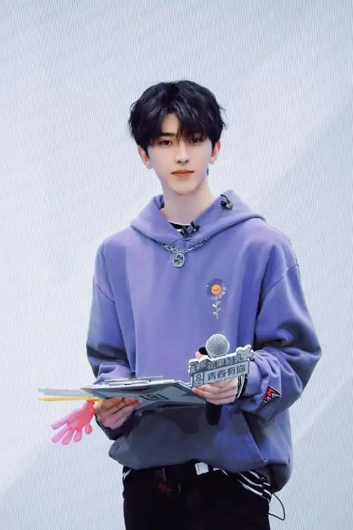 蔡徐坤2021个人巡回演唱会