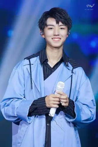 王俊凯18岁生日见面会